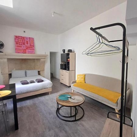 Le One Apartment Ажан Екстериор снимка